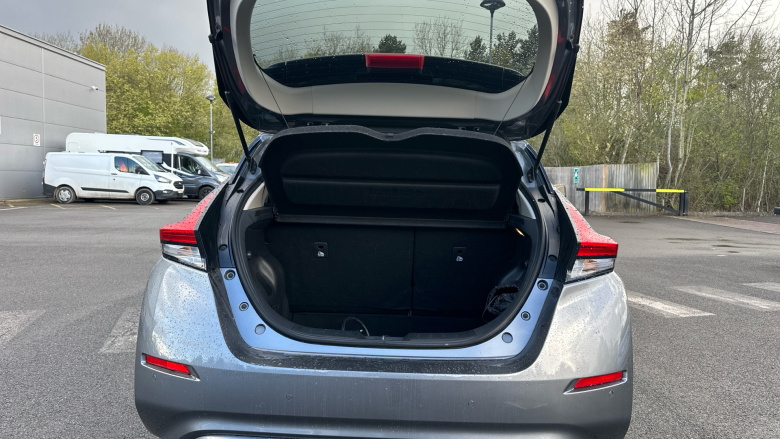 Nissan LEAF 110kW N-Connecta 39kWh 5dr Auto Electric Hatchback